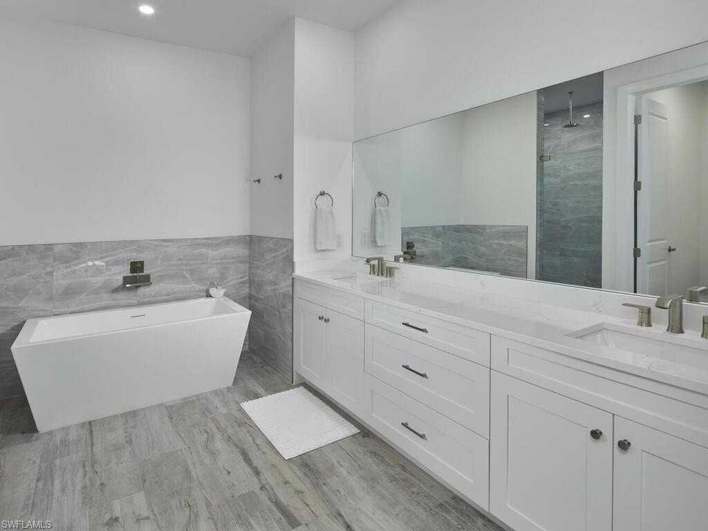 1448 10th St N - Photo 7 of 18