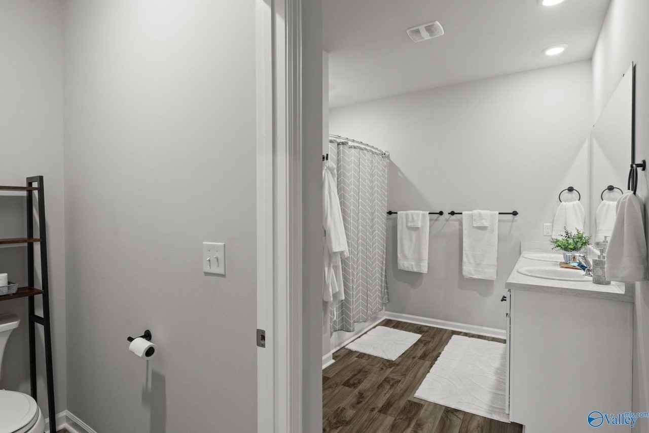 24809 Delilah Cir - Photo 4 of 27