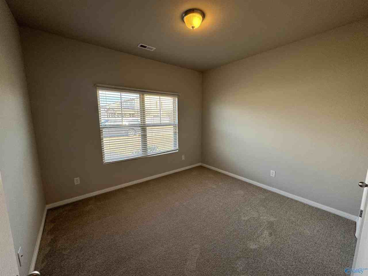 30000 Abbeywood Ln - Photo 3 of 15