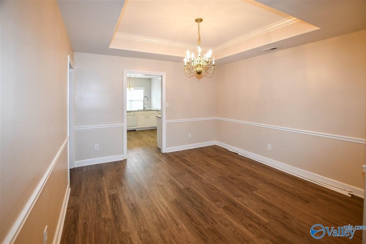 736 Hobbs Rd Se - Photo 7 of 19