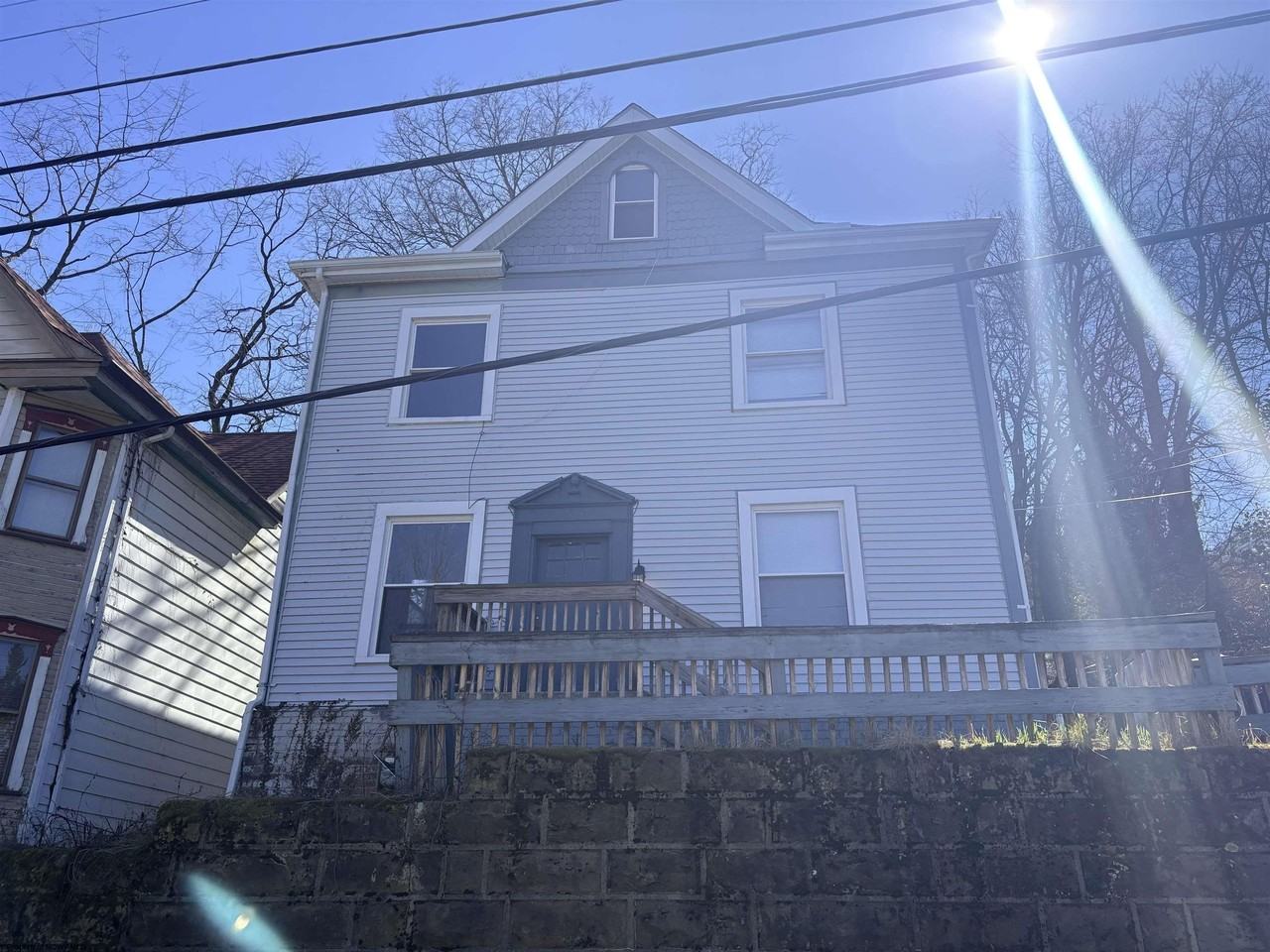 208 Logan Ave - Photo 2 of 21