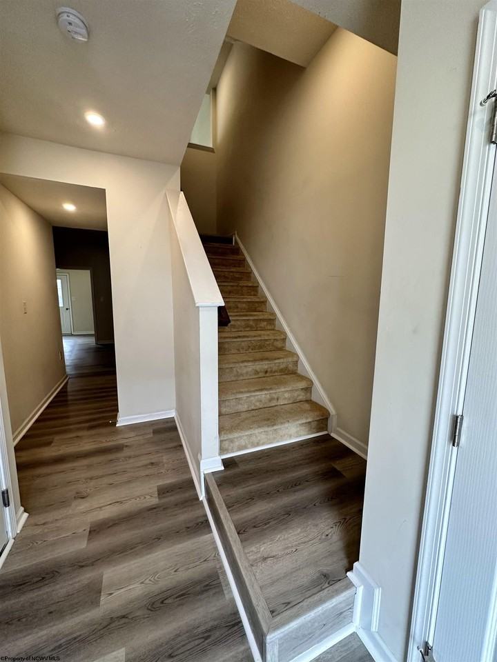 104 Inlet St - Photo 3 of 18