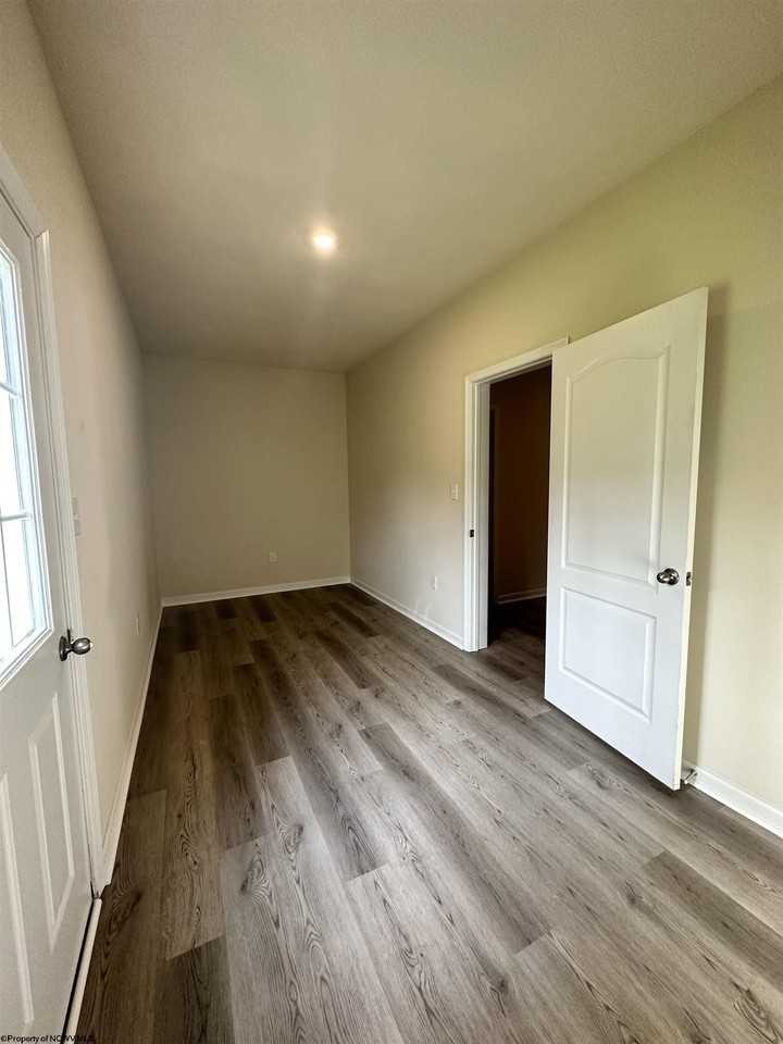 104 Inlet St - Photo 4 of 18