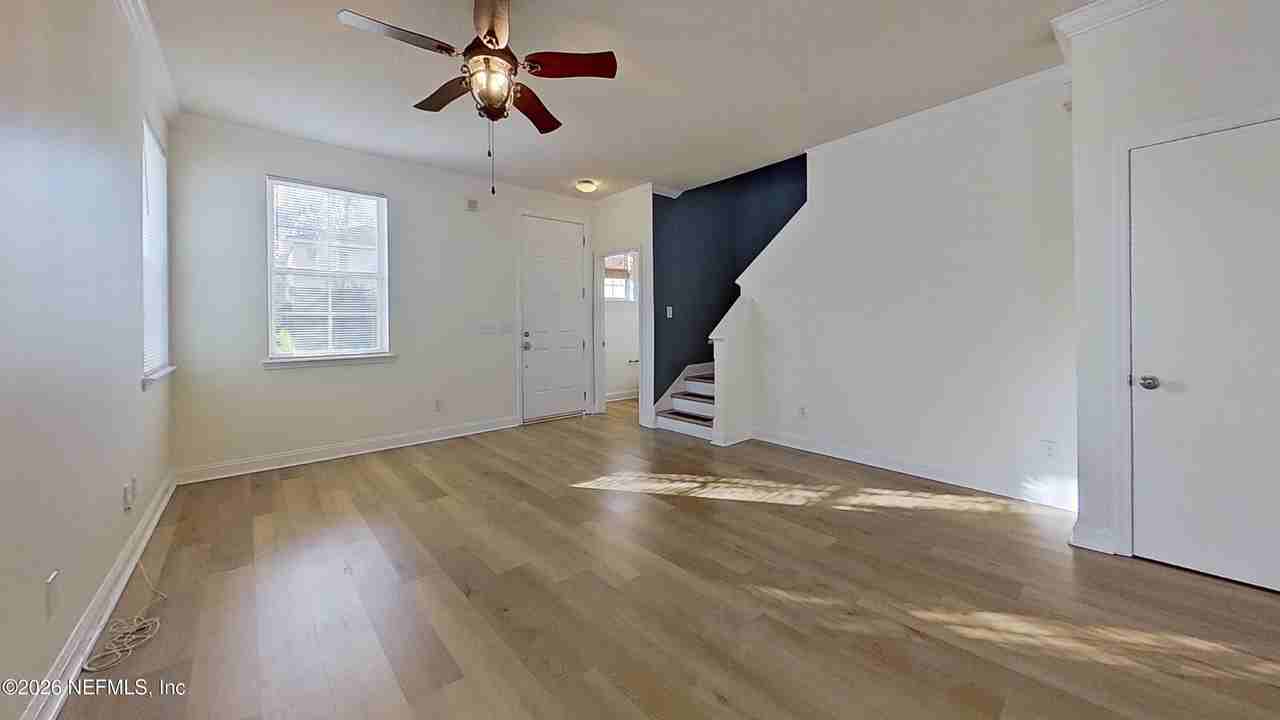 108 Bay Bridge Dr - Photo 3 of 20