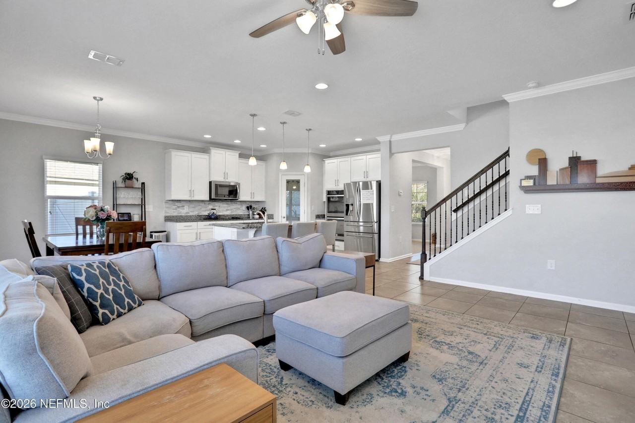 95262 Tanglewood Dr - Photo 2 of 40