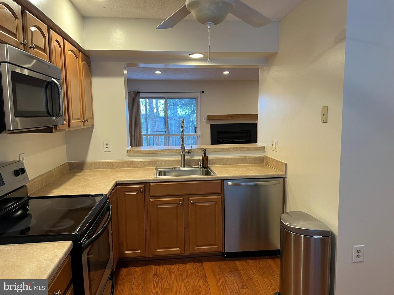 7321 Stream Way - Photo 3 of 15