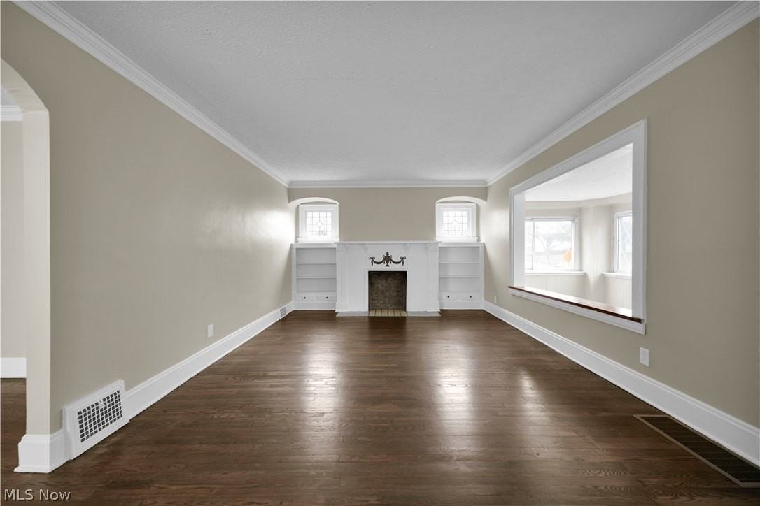 11103 Lincoln Ave Unit 1 - Photo 3 of 28