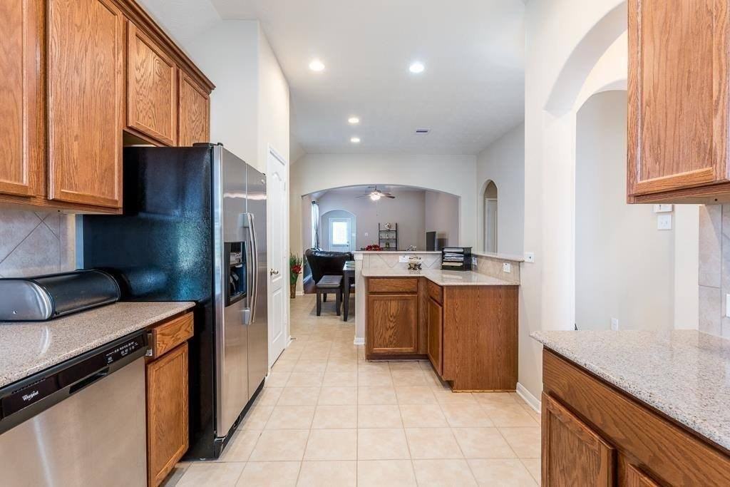 6503 Evanmill Ln - Photo 4 of 17