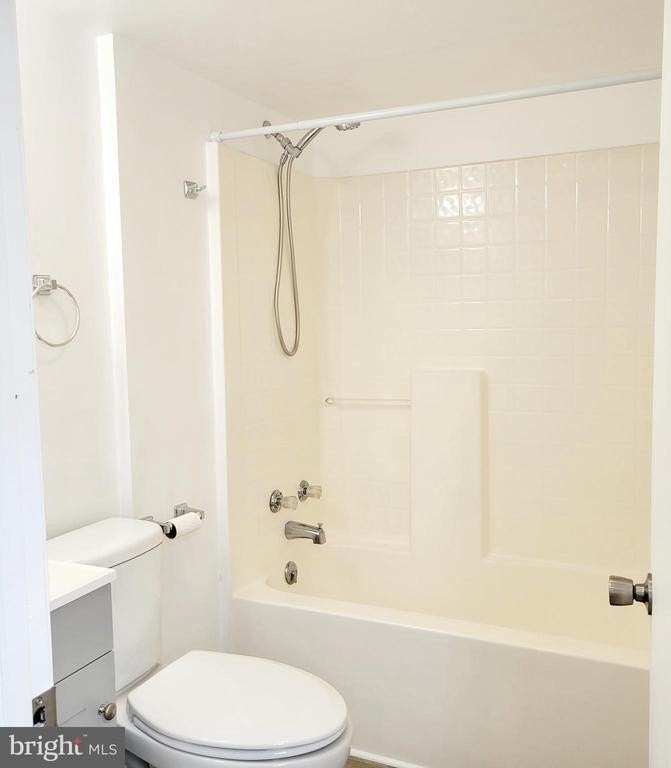 233 Kern St - Photo 7 of 12