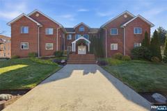 199 Union Ave Apt 1g - Photo 1 of 1