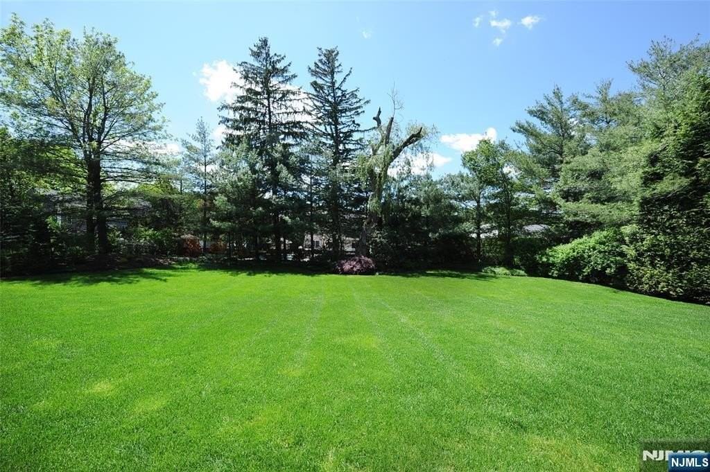 273 Joshua Ln - Photo 4 of 17