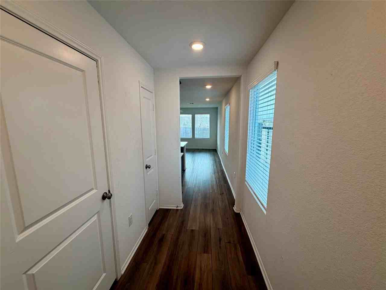 7316 Sparkling Light Dr - Photo 4 of 23