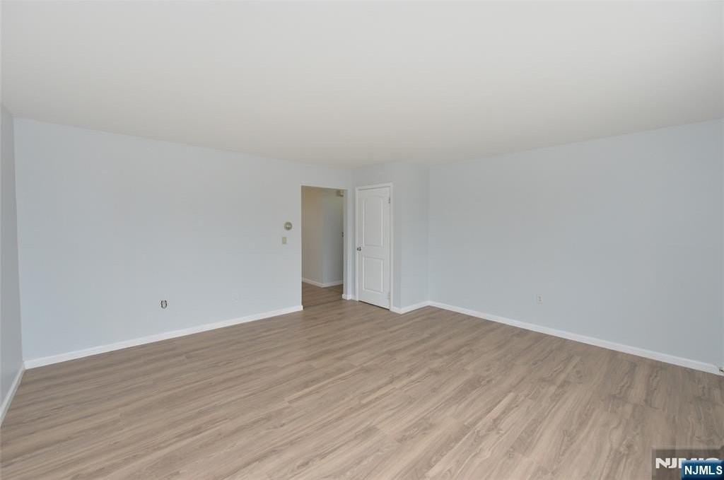 421 Leonhardt Dr 2nd Fl - Photo 5 of 14