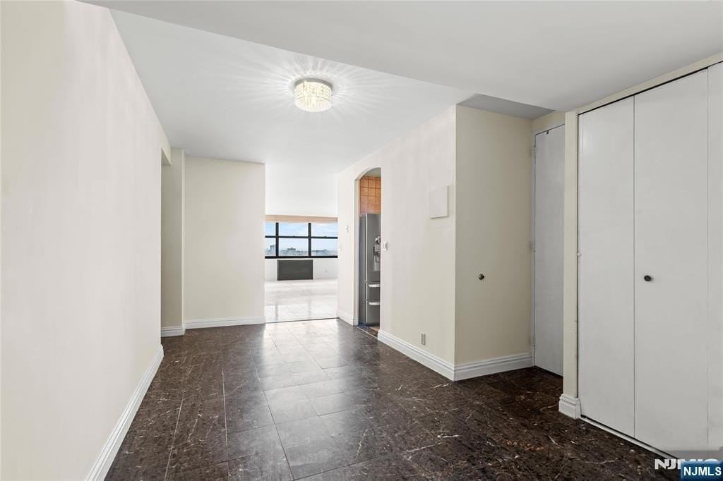 7004 Kennedy Blvd W - Photo 7 of 29