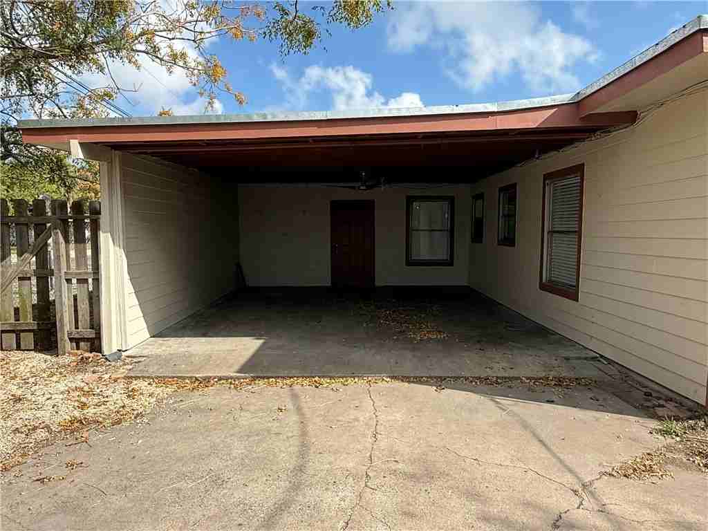 3601 Marion St - Photo 2 of 16