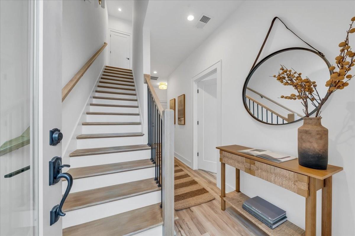 1112 Baptist World Center Dr ##1 - Photo 4 of 49