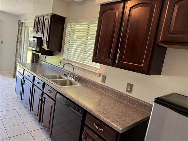 215 Scott Dr - Photo 7 of 22