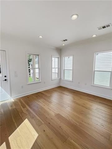 221 Adams St - Photo 4 of 14