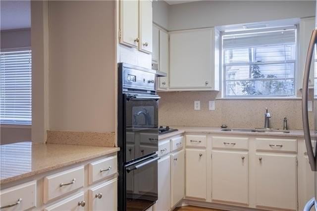 228 Phosphor Ave - Photo 7 of 19