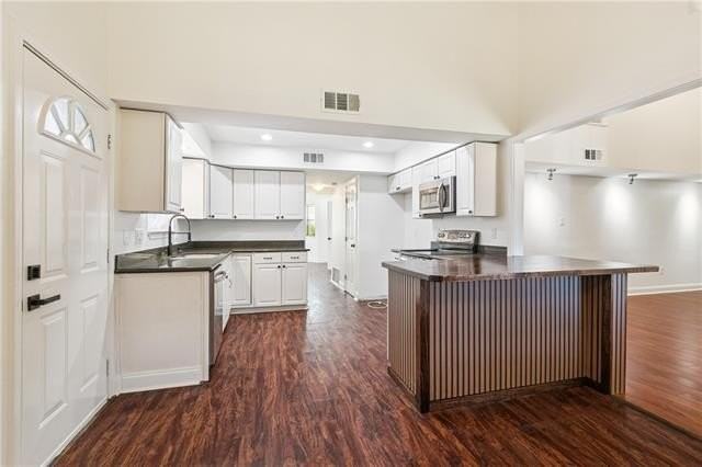 3816 Riverland Dr - Photo 4 of 23