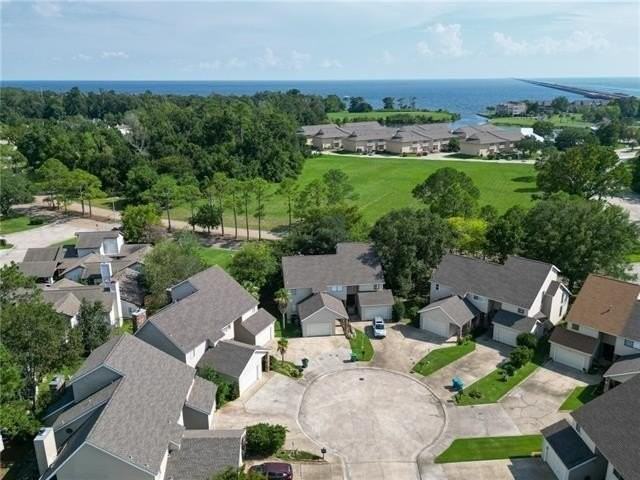 10 Caribbean Ct #10 - Photo 3 of 19