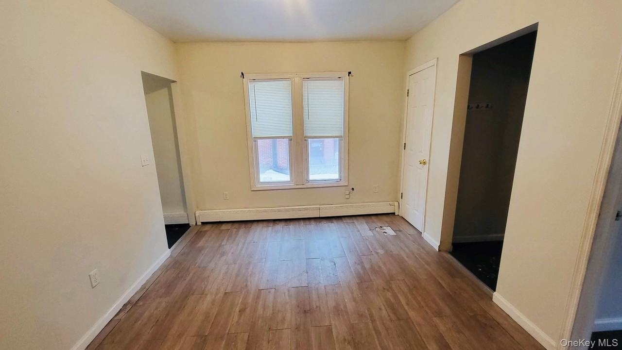 122 Smith St Unit 1 - Photo 4 of 15