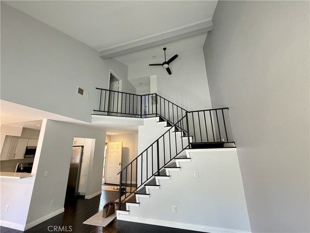 2631 Lookout Cir - Photo 4 of 21