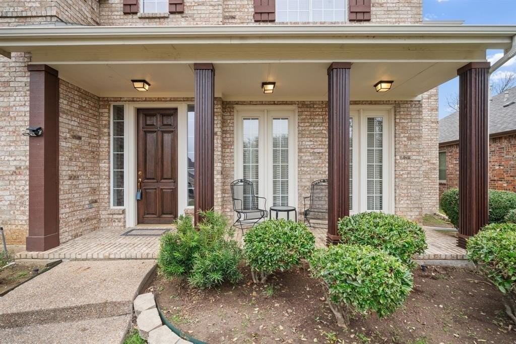 1571 Coastal Dr - Photo 3 of 36