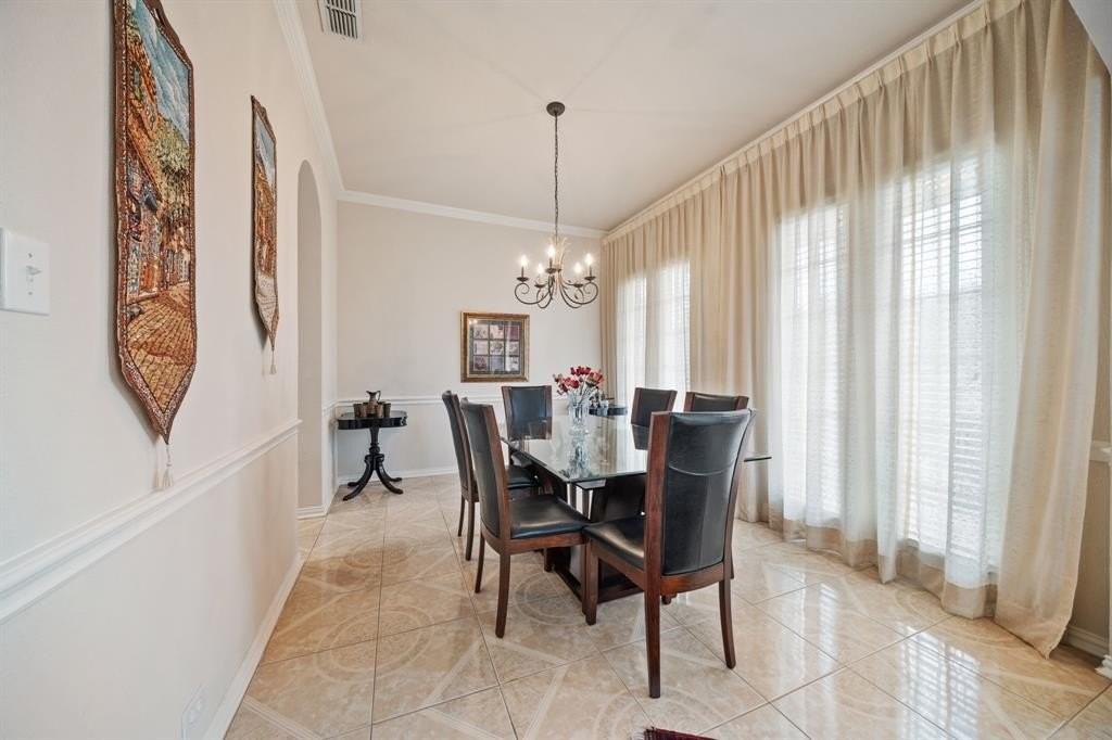 1571 Coastal Dr - Photo 6 of 36