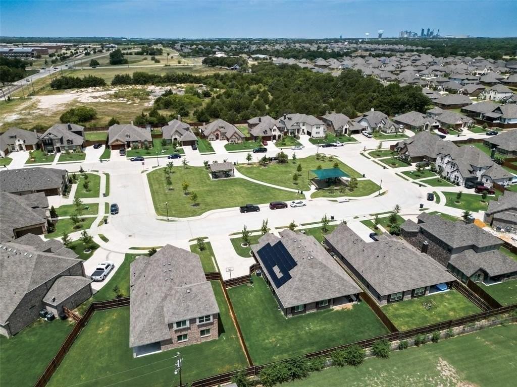 514 Zinnia Loop - Photo 4 of 34