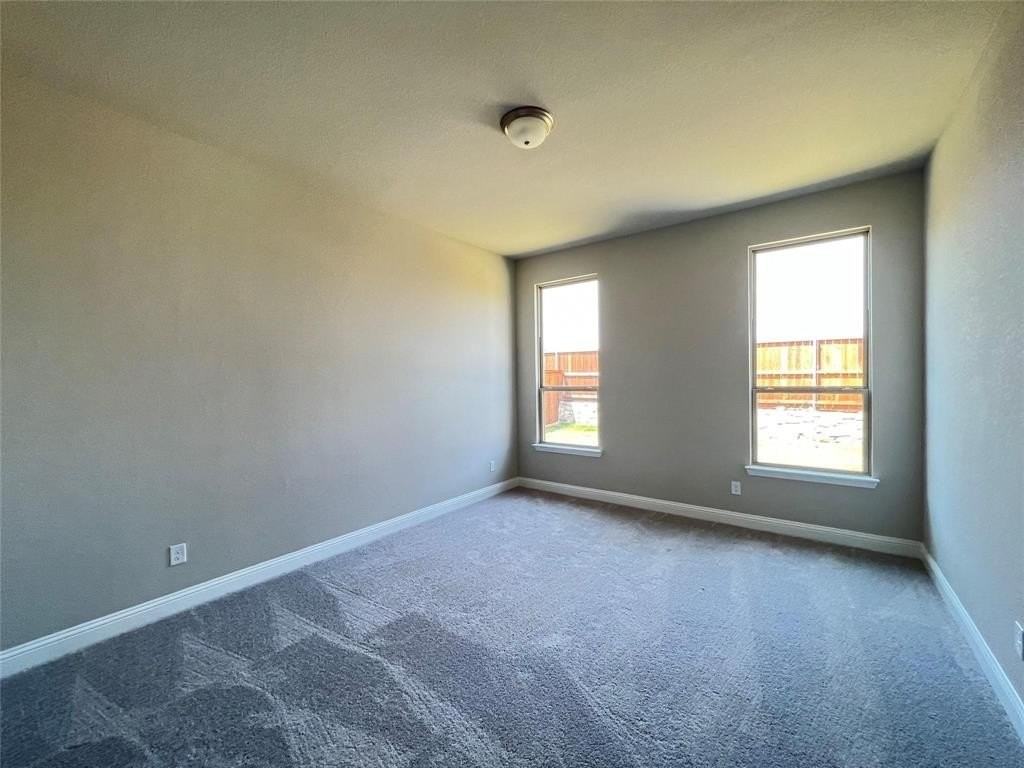 1323 Beach Blvd - Photo 4 of 22