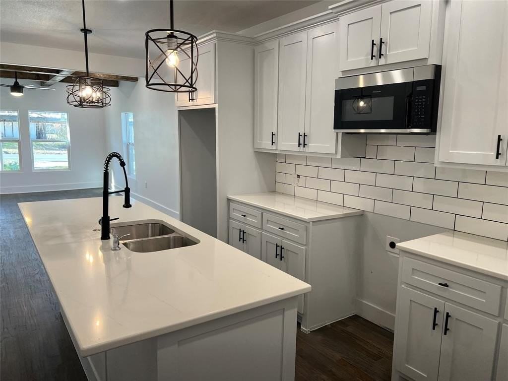 825 Texas St - Photo 3 of 15