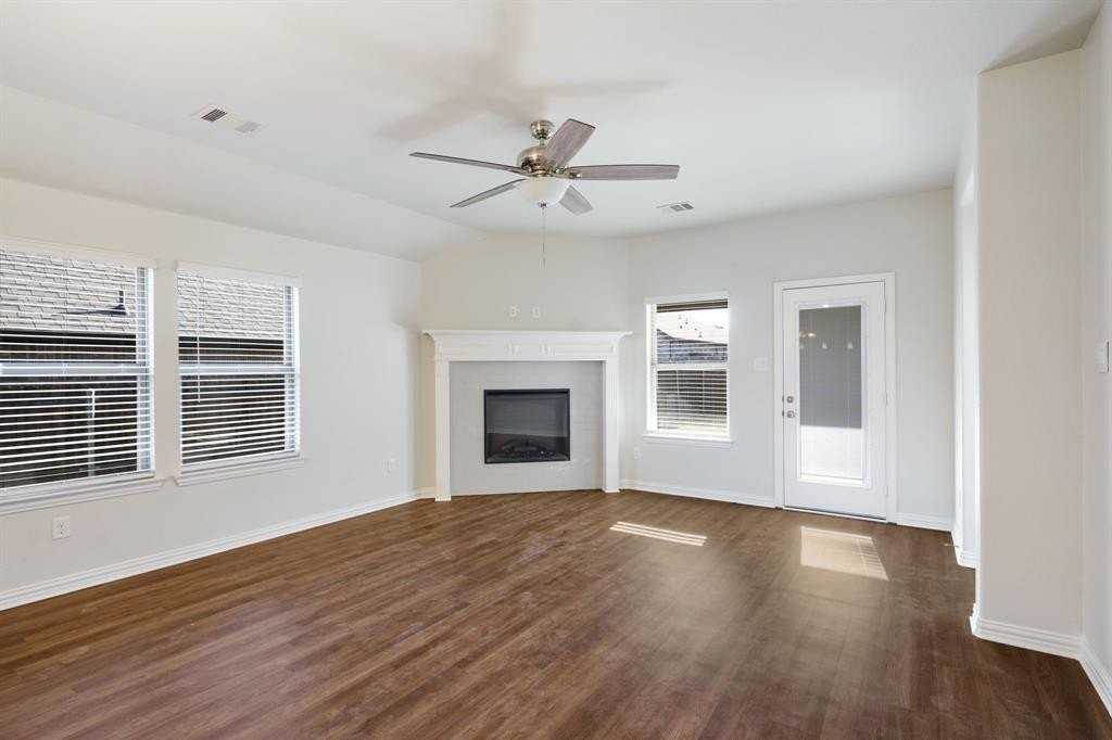 364 Bonita St - Photo 6 of 30