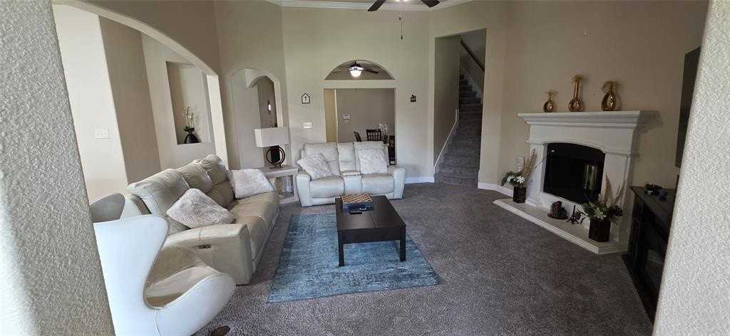 642 Seminole Trl - Photo 4 of 19