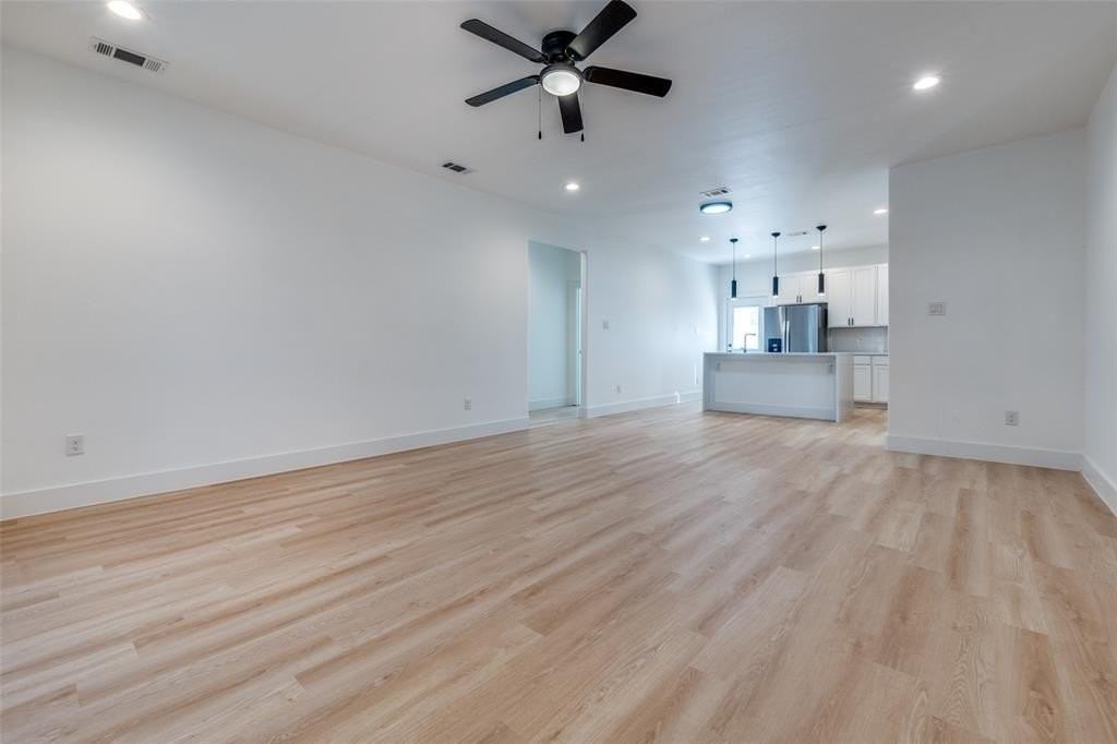 2844 Oakdale St - Photo 7 of 25