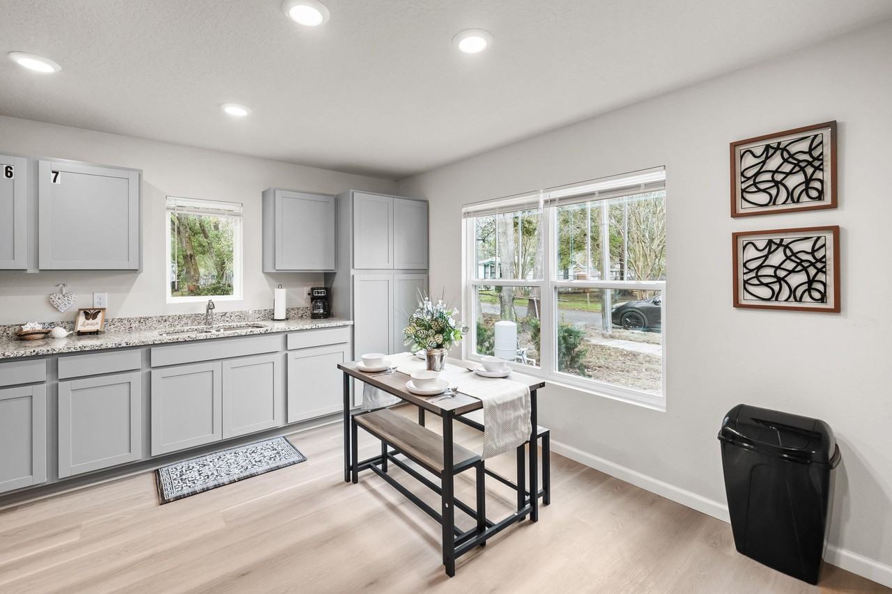 W 29th St - Photo 2 of 40