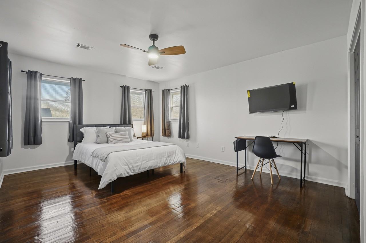 Bermuda Ct - Photo 4 of 6