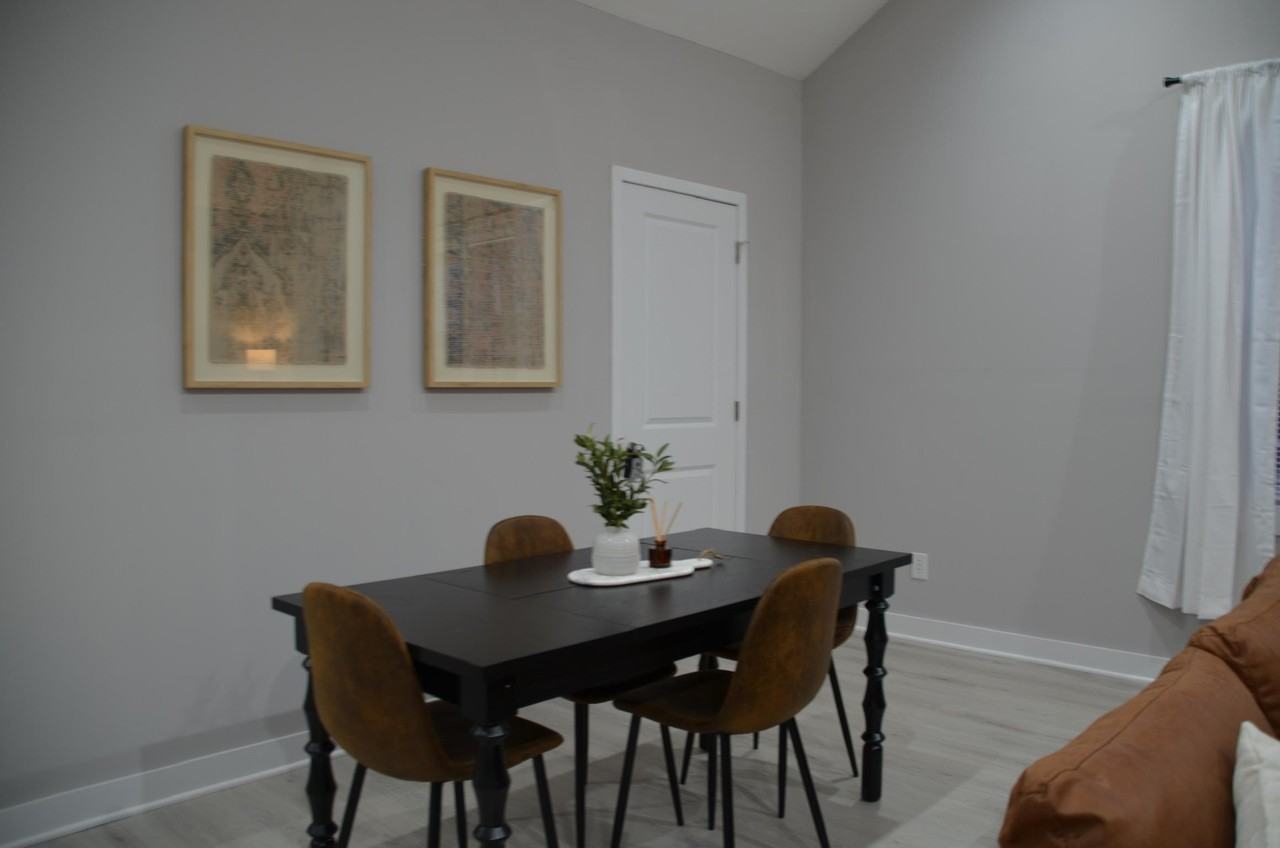 E Maryland St - Photo 2 of 14