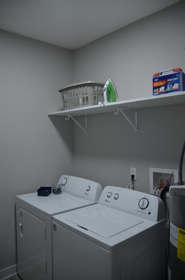 E Maryland St - Photo 6 of 14