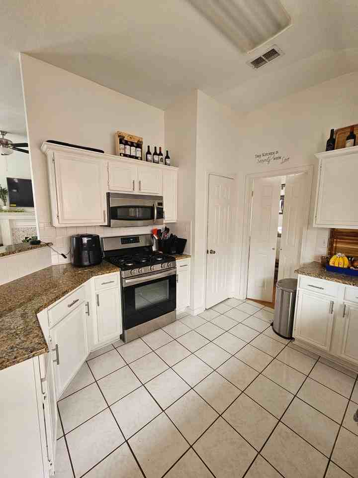 Dickens Ln - Photo 7 of 9