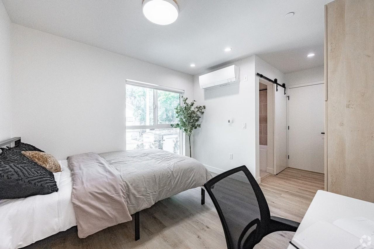 Kingswell Ave - Photo 7 of 8