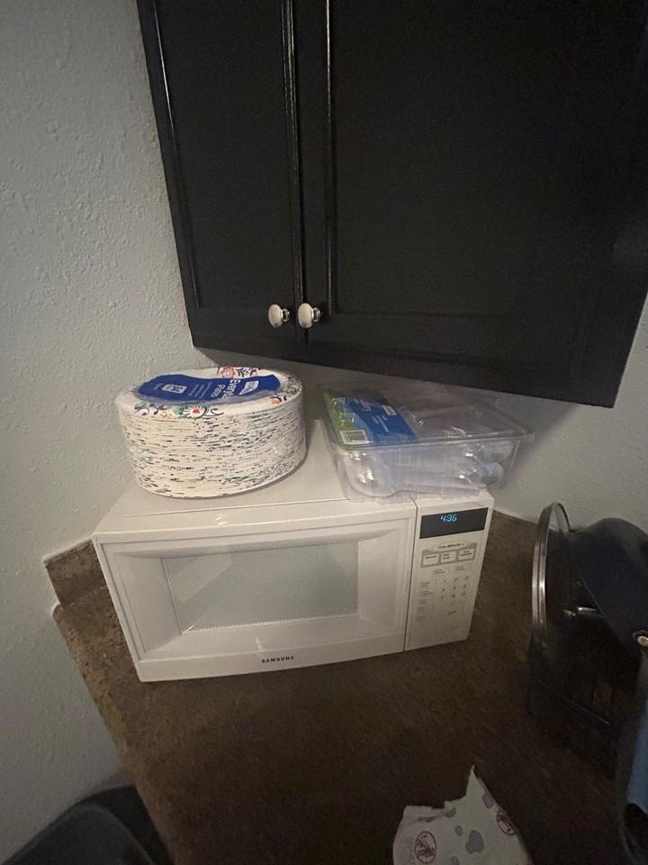 Robinson Ave - Photo 2 of 11