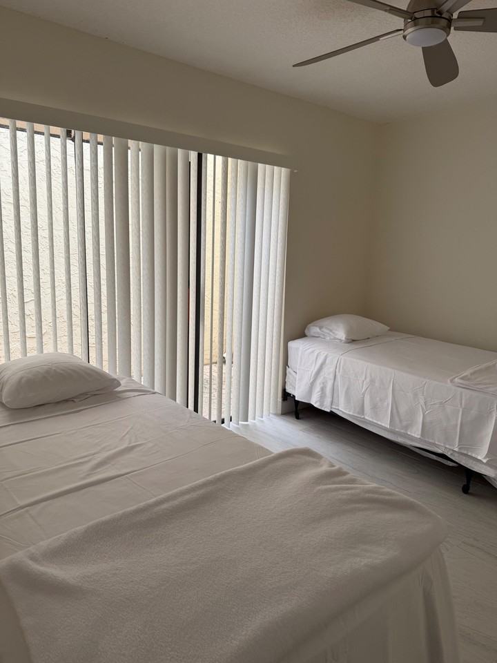 Partridge Ct - Photo 6 of 9