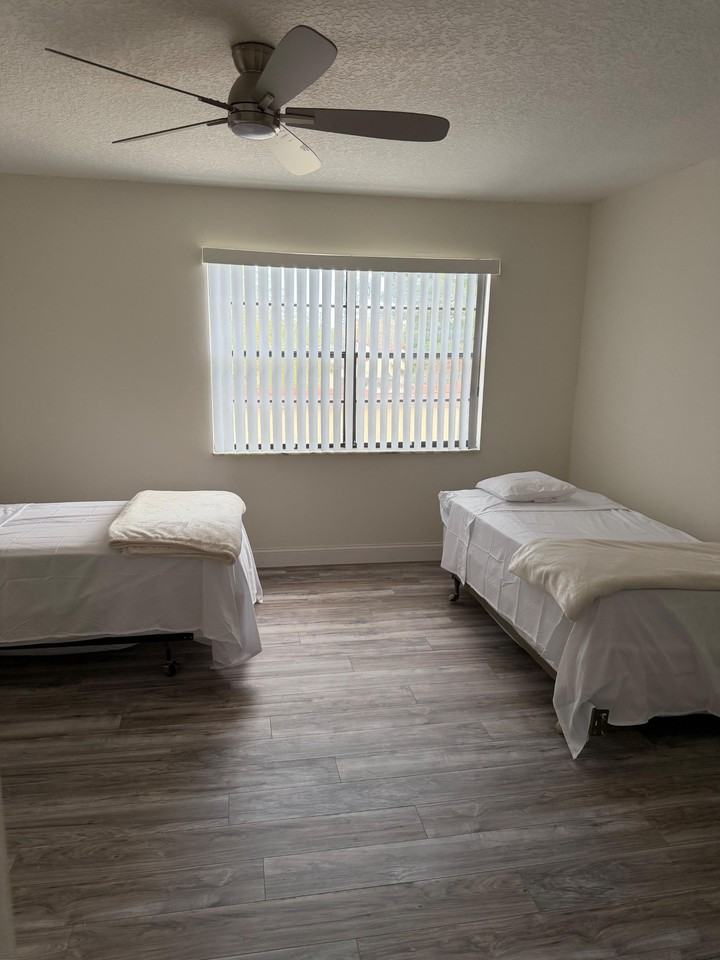 Partridge Ct - Photo 7 of 9