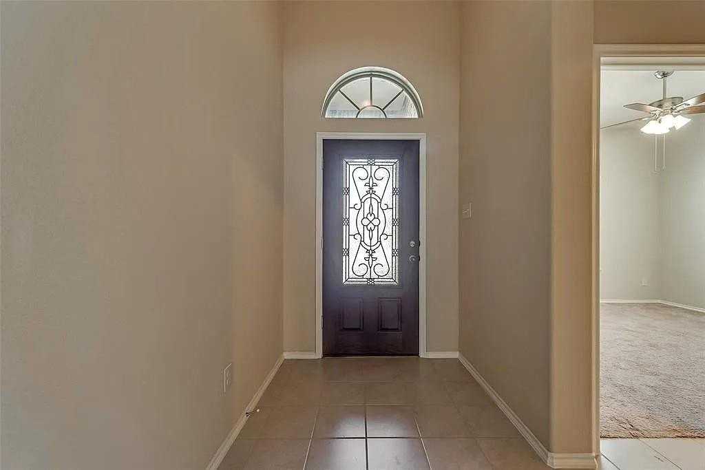 1100 Lake Woodland Dr - Photo 3 of 27