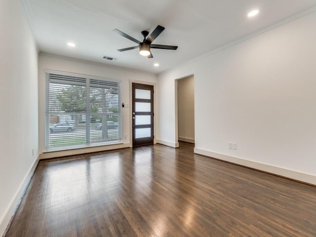 8815 Graywood Dr - Photo 2 of 12