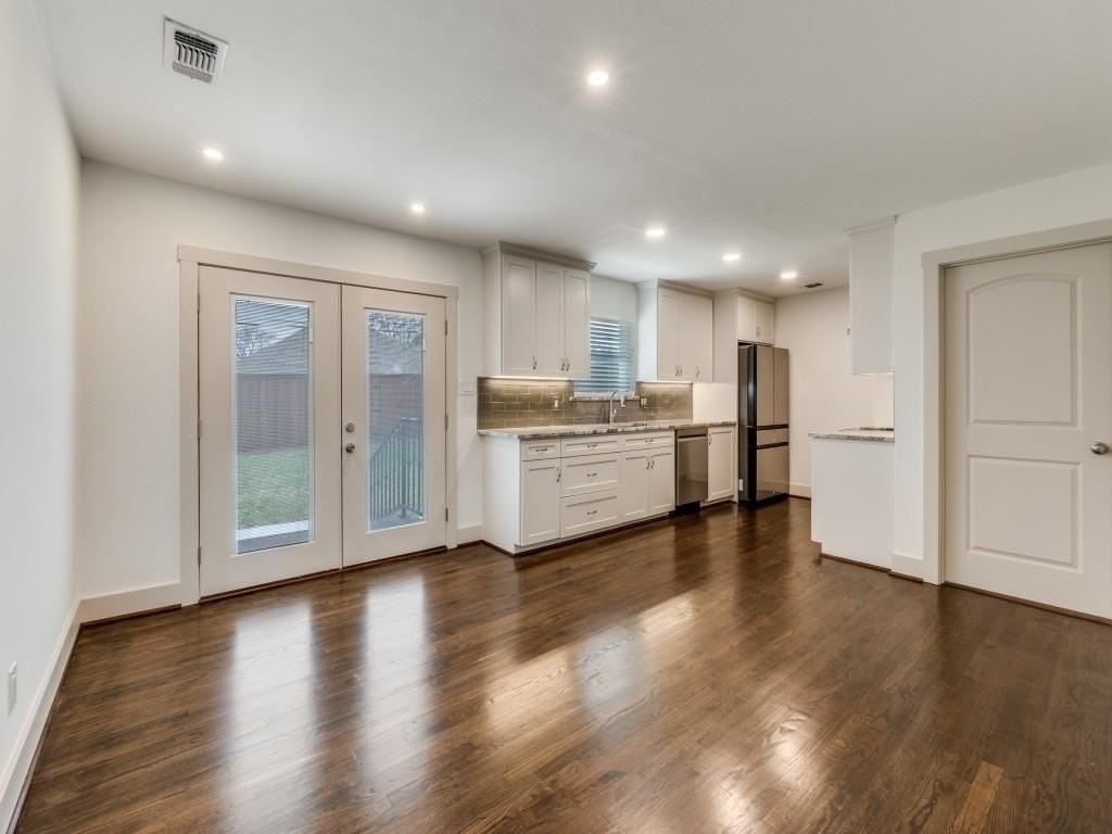 8815 Graywood Dr - Photo 4 of 12