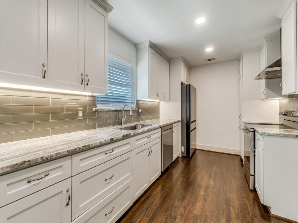 8815 Graywood Dr - Photo 5 of 12