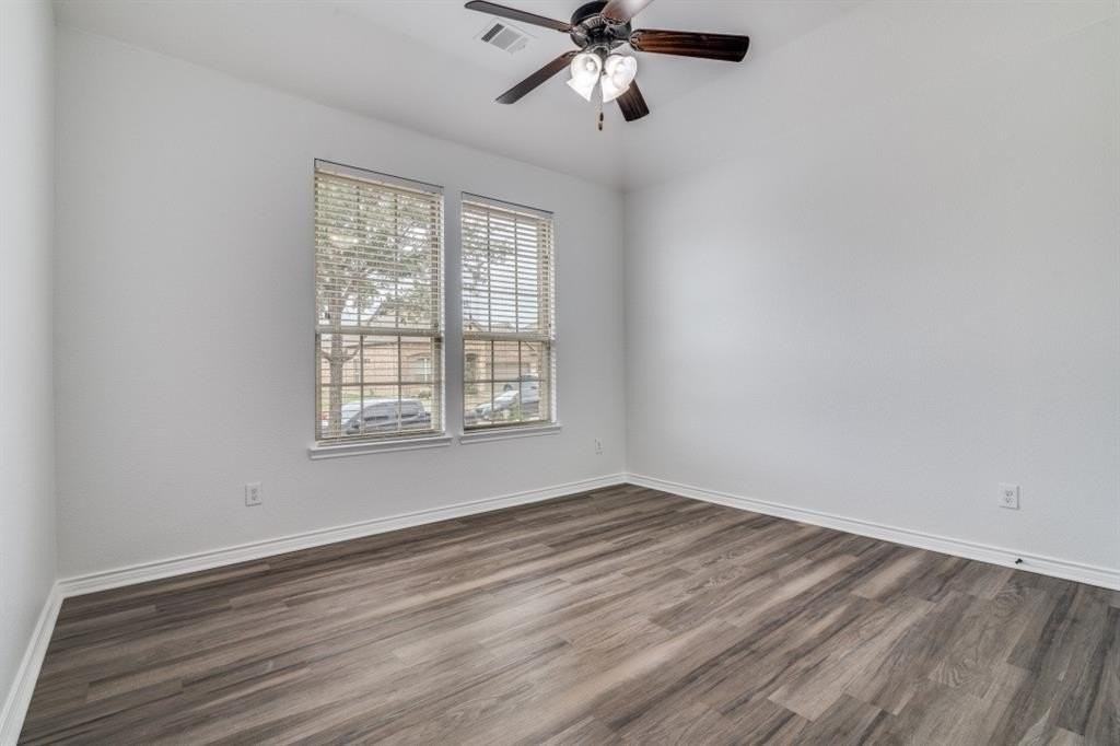 3502 Thunder Dr - Photo 7 of 12