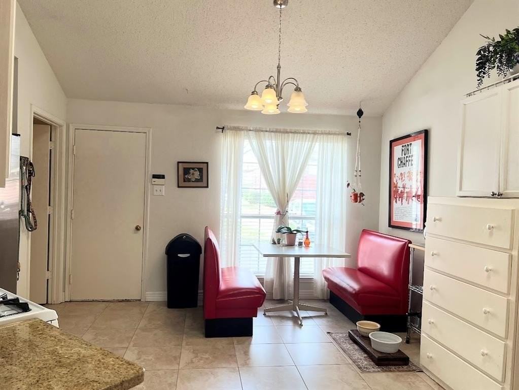 1964 Hobart Ln - Photo 6 of 15